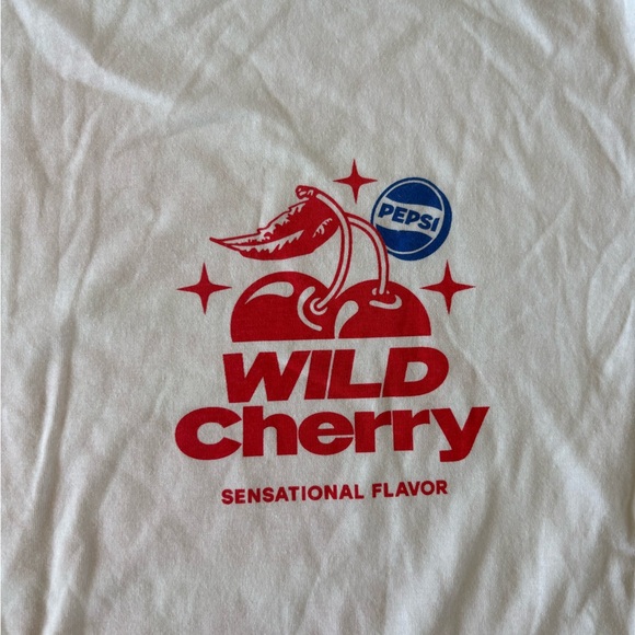 🍒Pull&Bear🍒 Wild Cherry Pepsi Graphic Tee NWT Woman Small - Picture 3 of 7